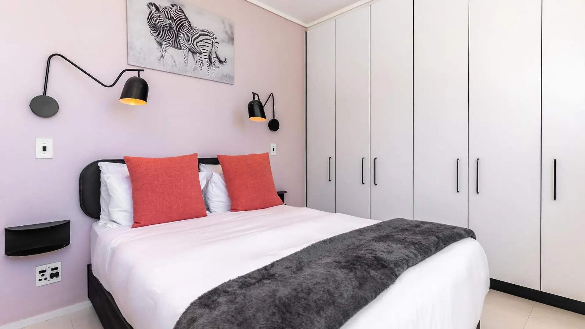 Flamingo 302: Sea Point Aprt With Sea Views Daire Cape Town 0*,